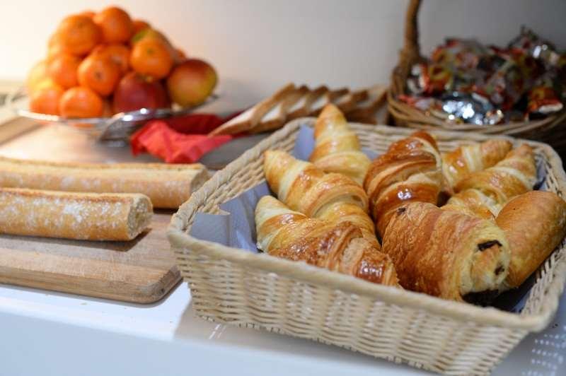 Brit Hotel Confort Rouen Centre Restaurant photo